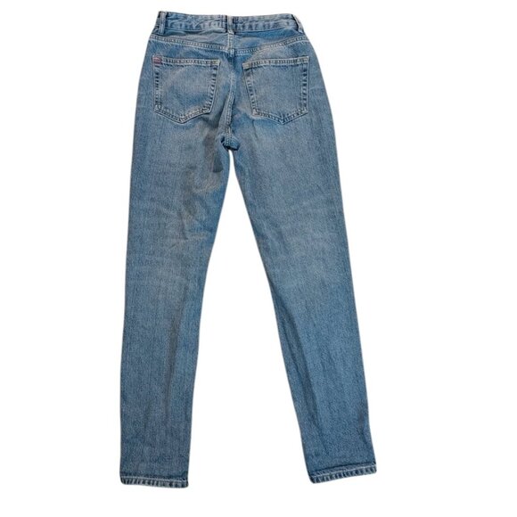 *3 FOR $9* BDG Urban Outfitters Medium Wash Rinse Mom High Rise Waist Jeans Pant - Picture 3 of 4